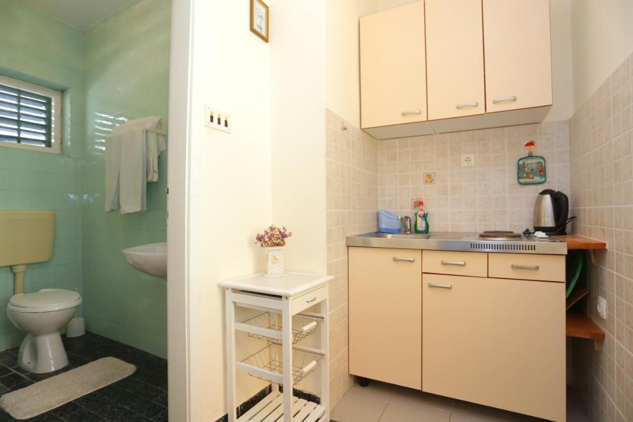Apartments By The Sea Mimice, Omis - 18149 ภายนอก รูปภาพ